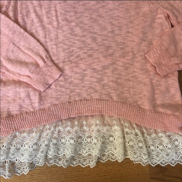 Lace bottom sweater - Picture 3 of 4